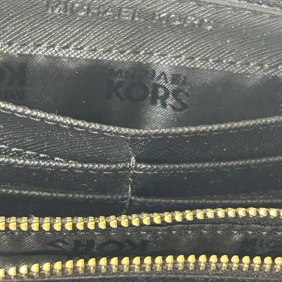 Michael Kors Black Saffiano Leather Jet Set Zip Wallet - Picture 7 of 8